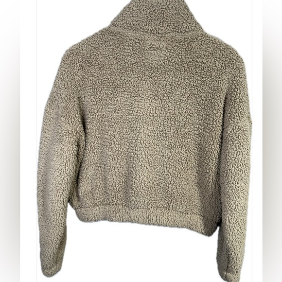 American Eagle Outfitters Oversized Cropped Sherpa Sweater Size XS - Picture 4 of 6